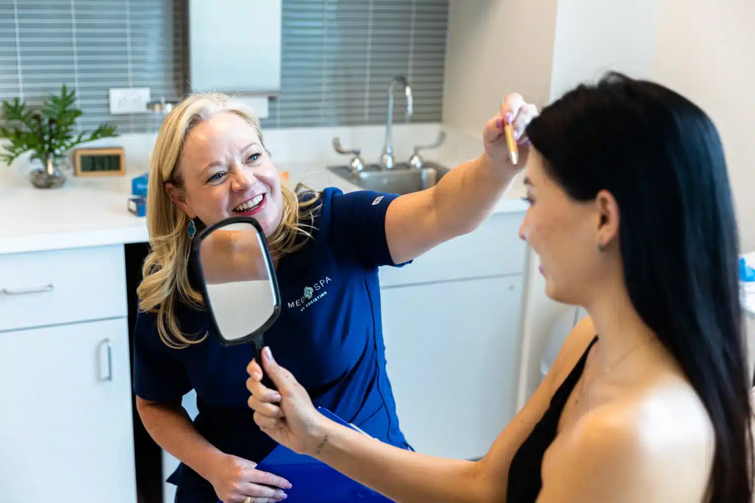 ChristiMD-Tox-Injection-7315-1536×1024 botox injectables houston