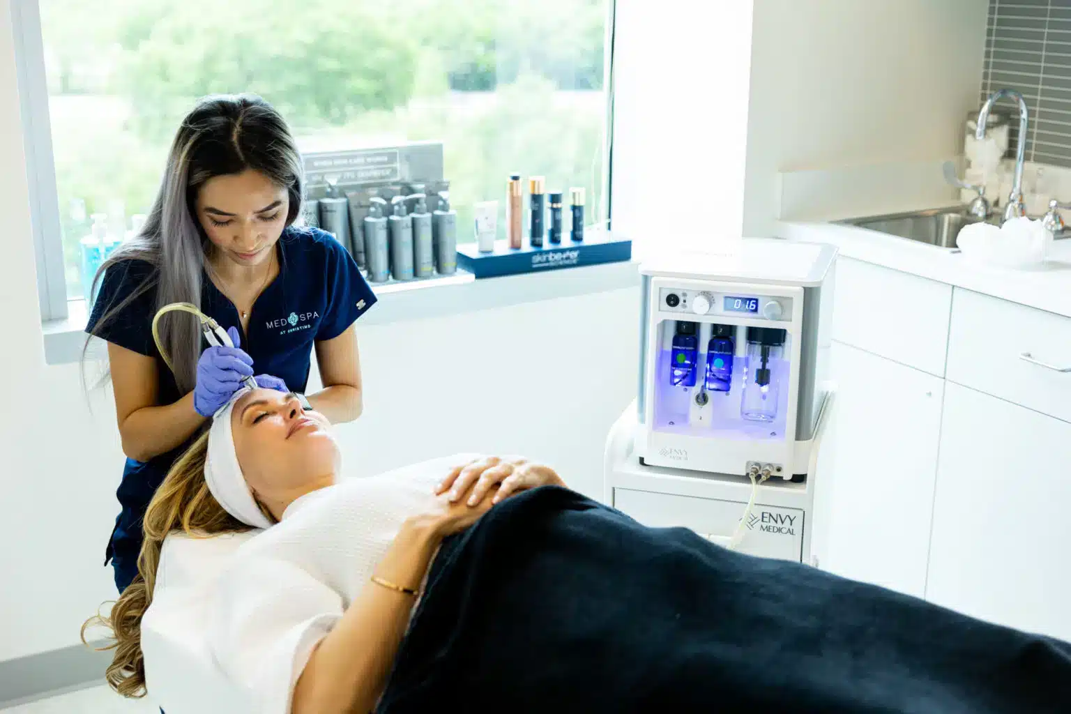 ChristiMD-Diamond-Glow-5244-1536×1024 diamondglow facials houston